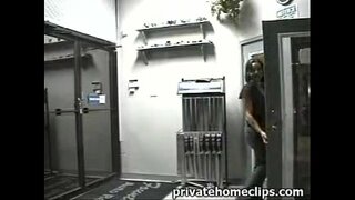 لطيف مفلس فاتنة يعطي مدرب أفضل اللسان في العمل