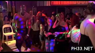 ���ቁር schlong በይፋ ቀጥል