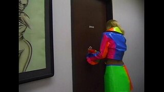 Метро - Умукни и учини ми се - сцена 1