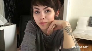 Unshaved Amatur Cums Yn Galed Ei Ben Ei Hun